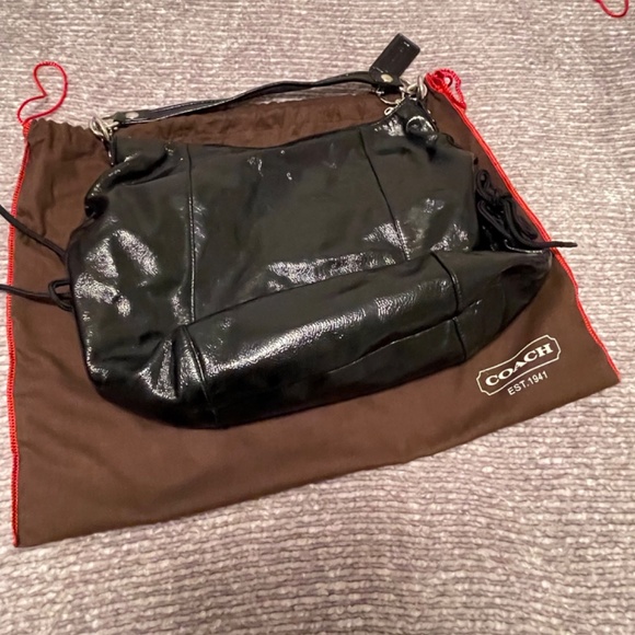 Coach, patent leather shoulder hobo purse - Picture 2 of 4